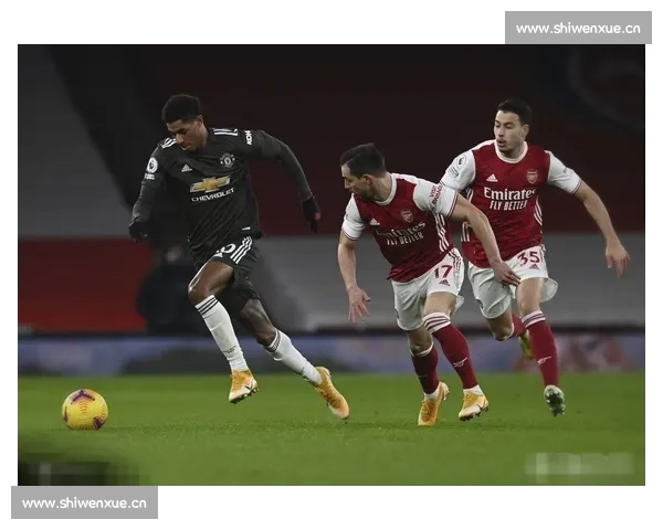 英超联赛快速激烈节奏下的攻防转换与比赛魅力解析 - 副本 - 副本 - 副本